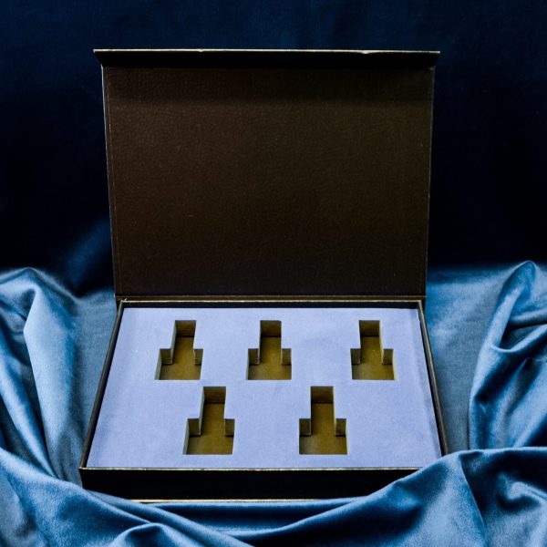 Eleganckie pudełko na próbki perfum 5x10ml