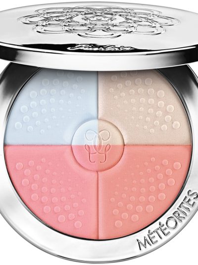 Meteorites Compact Illuminating Powder rozświetlający puder w kompakcie 03 Medium 8g