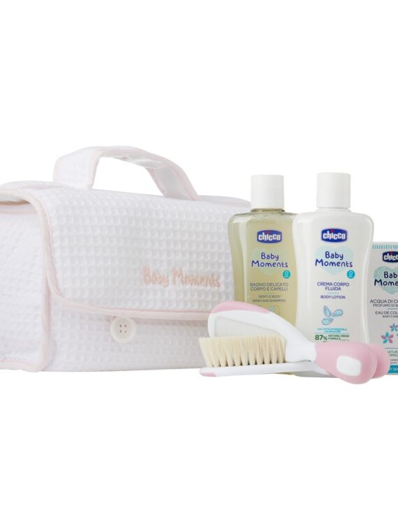 Chicco Baby Moments Pink zestaw płyn do mycia 200ml + balsam do ciała 200ml + woda perfumowana 100ml + szczotka i grzebień + kosmetyczka