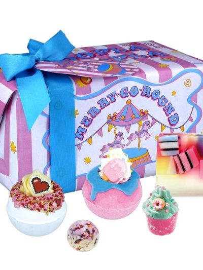 Bomb Cosmetics Cotton Candy Dreams zestaw upominkowy do kąpieli 5szt