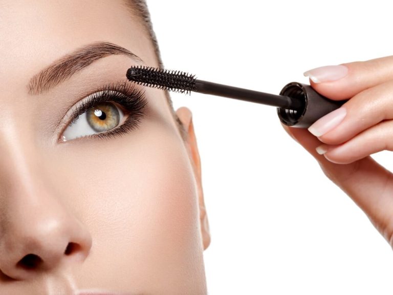 Wybieramy najlepszy tusz do rzęs – ranking tuszów najwyżej ocenianych przez Klientki sklepu Zapachniści