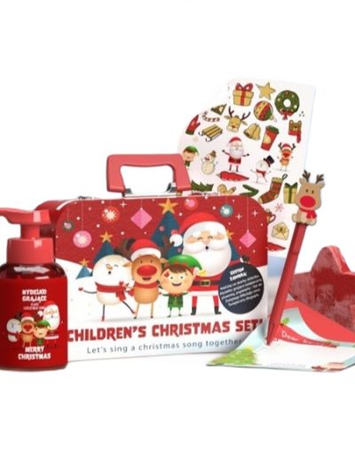 HiSkin Children's Christmas Set grające mydełko 200ml + świąteczna skarpeta na prezenty 1szt + naklejki świąteczne 1szt + długopis 1szt + papeteria do Świętego Mikołaja 1szt + kula do kąpieli gwiazda 1szt + metalowa walizka