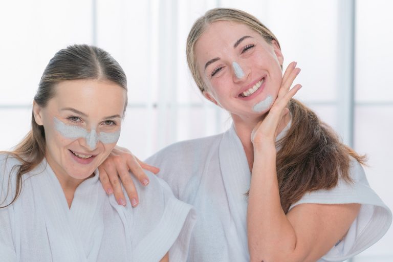 Codzienna pielęgnacja twarzy – krok po kroku