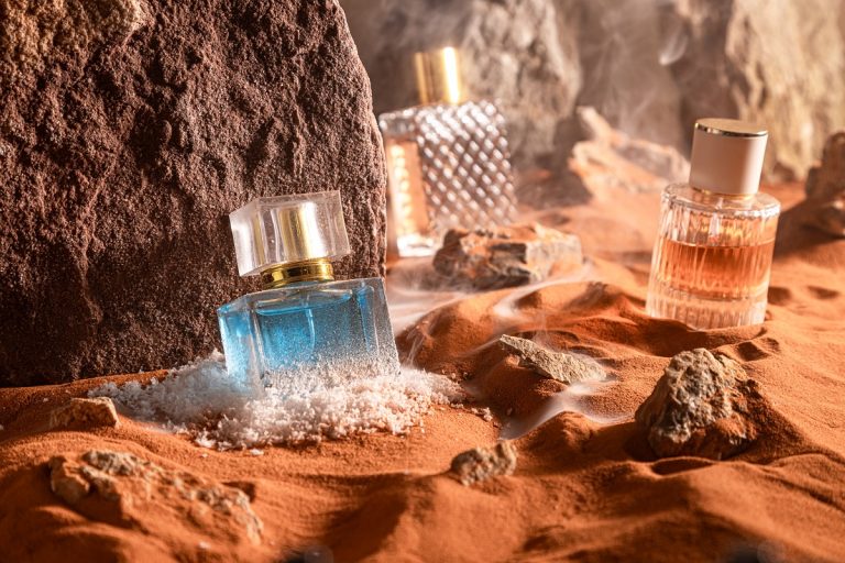 Najpiękniejsze perfumy arabskie – damskie oraz męskie propozycje! Ranking najlepszych arabskich perfum 2026